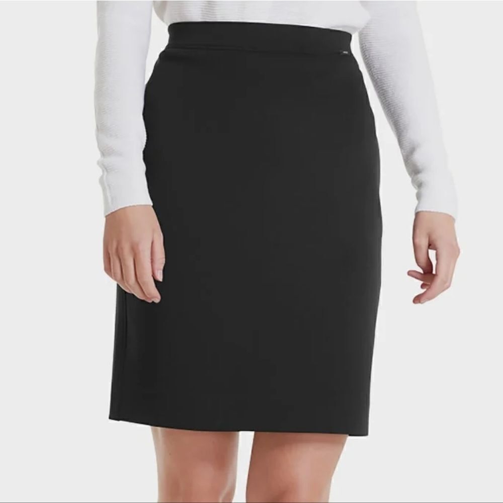 Women's Size 10 Black Lined Oui Skirt In Like New Condition
